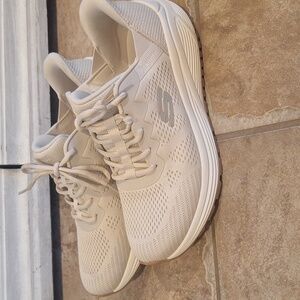 Skechers Women's Hands Free Swift Fit Athletic Sneaker Natural SZ 8